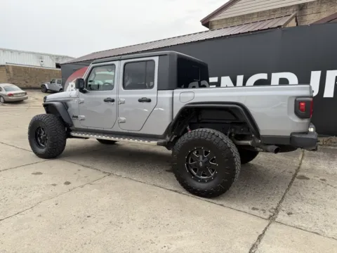 More photos of 2020 Jeep Gladiator Sport at Braden Chrysler Dodge Jeep Ram, OH
