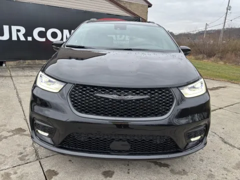 Photos of 2026 Chrysler Pacifica Select for sale in Gallipolis, OH at Braden Chrysler Dodge Jeep Ram