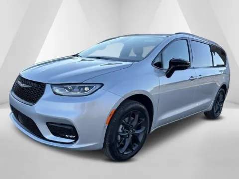 Another view of 2026 Chrysler Pacifica Select for sale in Gallipolis, OH at Braden Chrysler Dodge Jeep Ram