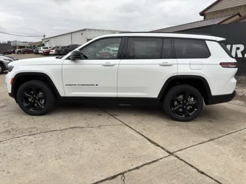 More photos of 2025 Jeep Grand Cherokee L Altitude X at Braden Chrysler Dodge Jeep Ram, OH
