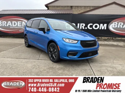 Blue 2026 Chrysler Pacifica Select for sale in Gallipolis, OH