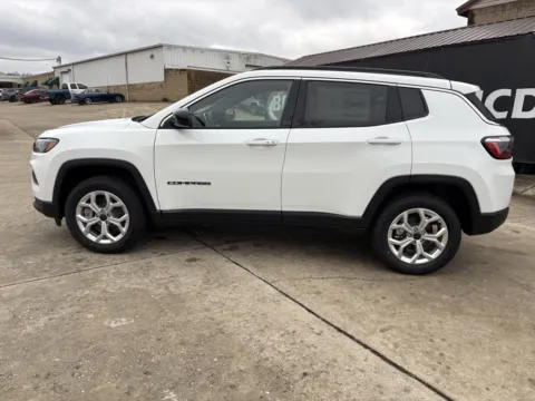 More photos of 2026 Jeep Compass Latitude at Braden Chrysler Dodge Jeep Ram, OH