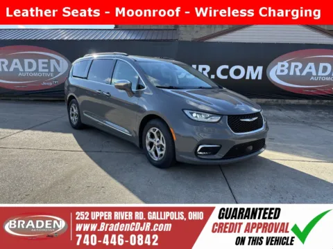 Gray 2022 Chrysler Pacifica Limited for sale in Gallipolis, OH