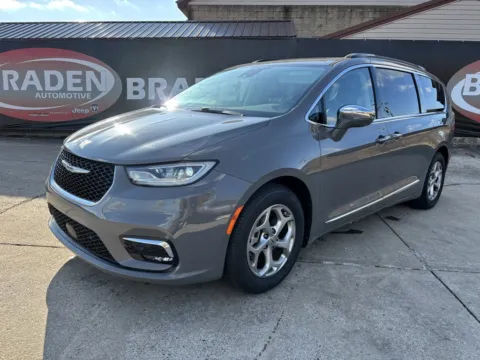 Another view of 2022 Chrysler Pacifica Limited for sale in Gallipolis, OH at Braden Chrysler Dodge Jeep Ram