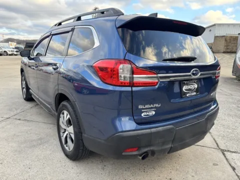 More photos of 2021 Subaru Ascent Premium at Braden Chrysler Dodge Jeep Ram, OH