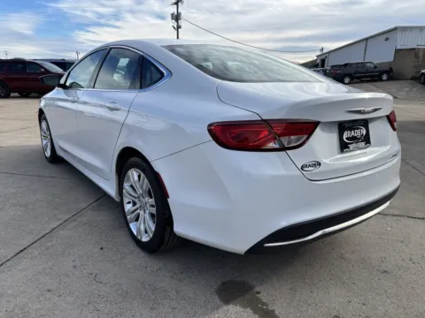 More photos of 2015 Chrysler 200 Limited at Braden Chrysler Dodge Jeep Ram, OH