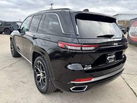 More photos of 2025 Jeep Grand Cherokee Summit at Braden Chrysler Dodge Jeep Ram, OH