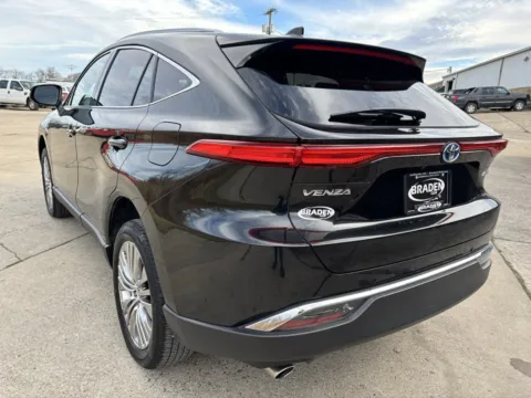 More photos of 2023 Toyota Venza at Braden Chrysler Dodge Jeep Ram, OH