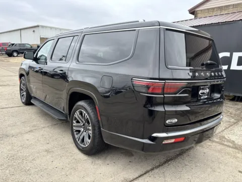 More photos of 2024 Jeep Wagoneer L Series II at Braden Chrysler Dodge Jeep Ram, OH