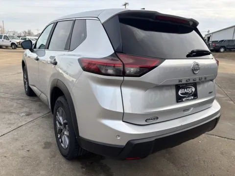 More photos of 2024 Nissan Rogue S at Braden Chrysler Dodge Jeep Ram, OH