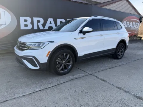 Another view of 2022 Volkswagen Tiguan 2.0T SE for sale in Gallipolis, OH at Braden Chrysler Dodge Jeep Ram