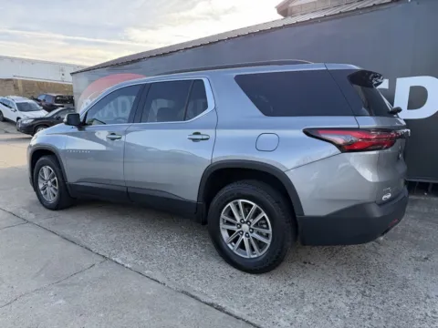 More photos of 2023 Chevrolet Traverse LT at Braden Chrysler Dodge Jeep Ram, OH