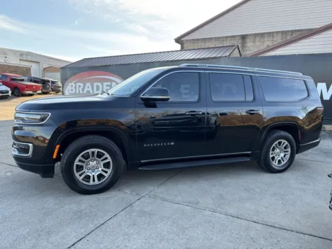 More photos of 2023 Jeep Wagoneer L at Braden Chrysler Dodge Jeep Ram, OH
