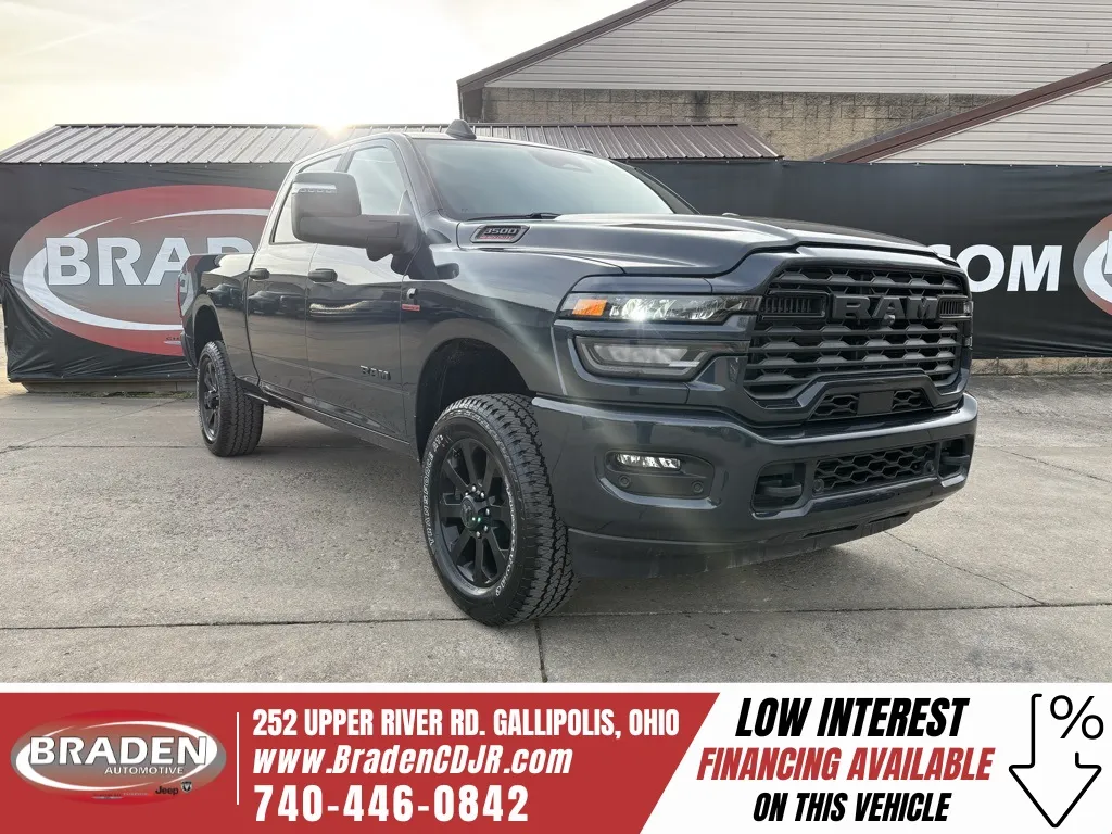 2026 RAM Ram 3500 Pickup Big Horn's photo