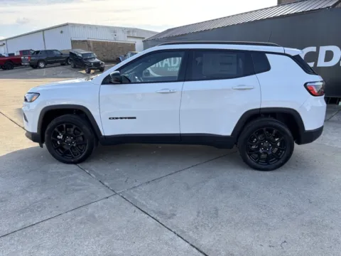 More photos of 2026 Jeep Compass Latitude at Braden Chrysler Dodge Jeep Ram, OH