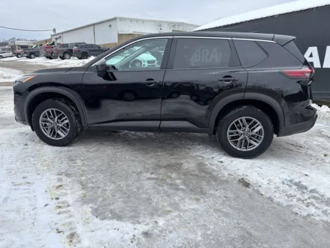 More photos of 2024 Nissan Rogue S at Braden Chrysler Dodge Jeep Ram, OH