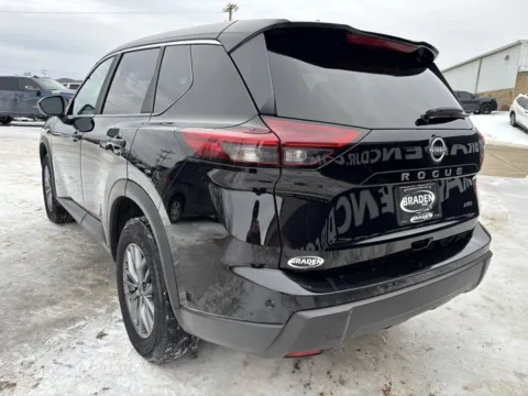 More photos of 2024 Nissan Rogue S at Braden Chrysler Dodge Jeep Ram, OH