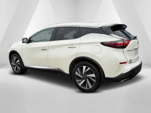 More photos of 2023 Nissan Murano SL at Braden Chrysler Dodge Jeep Ram, OH