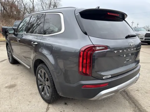 More photos of 2021 Kia Telluride S at Braden Chrysler Dodge Jeep Ram, OH