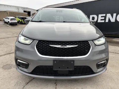 Photos of 2022 Chrysler Pacifica Touring L for sale in Gallipolis, OH at Braden Chrysler Dodge Jeep Ram