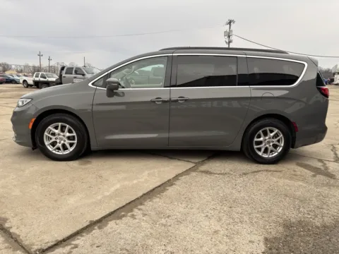 More photos of 2022 Chrysler Pacifica Touring L at Braden Chrysler Dodge Jeep Ram, OH