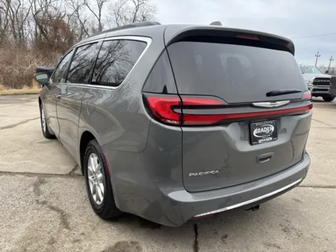 More photos of 2022 Chrysler Pacifica Touring L at Braden Chrysler Dodge Jeep Ram, OH