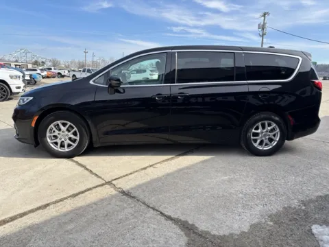 More photos of 2024 Chrysler Pacifica Touring L at Braden Chrysler Dodge Jeep Ram, OH