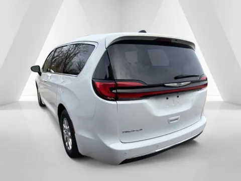 More photos of 2024 Chrysler Pacifica Touring L at Braden Chrysler Dodge Jeep Ram, OH