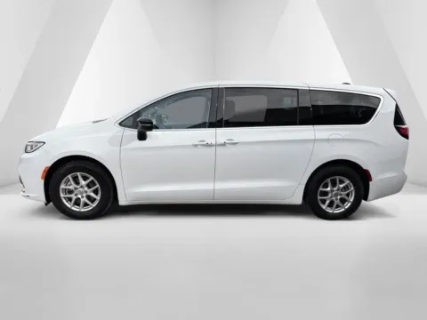 More photos of 2024 Chrysler Pacifica Touring L at Braden Chrysler Dodge Jeep Ram, OH