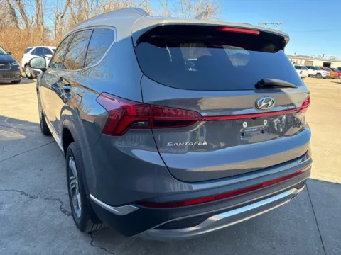 More photos of 2023 Hyundai Santa Fe SEL at Braden Chrysler Dodge Jeep Ram, OH