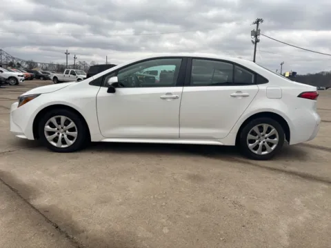More photos of 2024 Toyota Corolla LE at Braden Chrysler Dodge Jeep Ram, OH