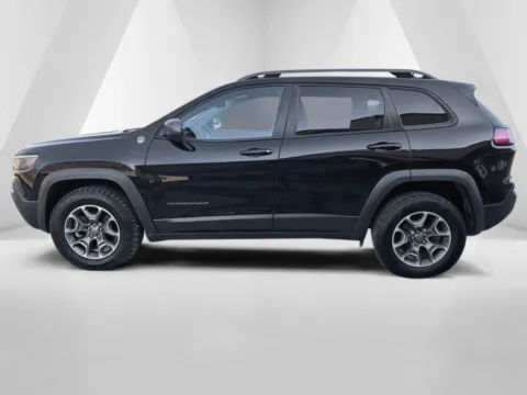More photos of 2021 Jeep Cherokee Trailhawk at Braden Chrysler Dodge Jeep Ram, OH