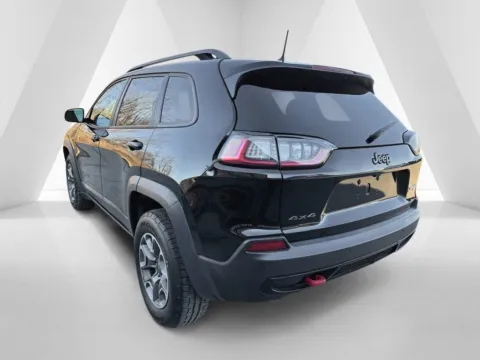 More photos of 2021 Jeep Cherokee Trailhawk at Braden Chrysler Dodge Jeep Ram, OH