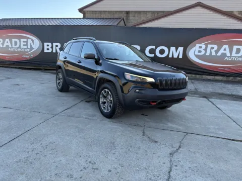 Black 2021 Jeep Cherokee Trailhawk for sale in Gallipolis, OH