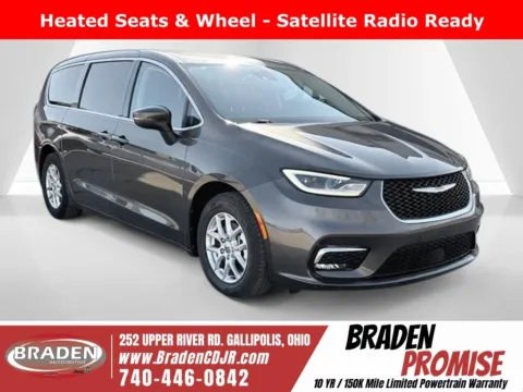 Gray 2023 Chrysler Pacifica Touring L for sale in Gallipolis, OH