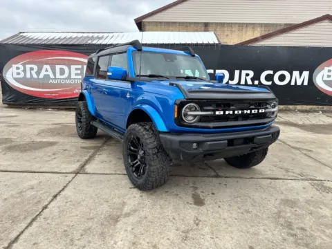 Blue 2022 Ford Bronco Outer Banks for sale in Gallipolis, OH