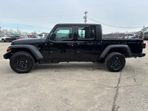More photos of 2026 Jeep Gladiator Sport at Braden Chrysler Dodge Jeep Ram, OH