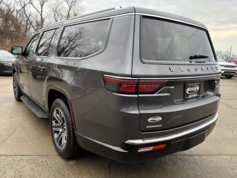 More photos of 2023 Jeep Wagoneer L Series II at Braden Chrysler Dodge Jeep Ram, OH