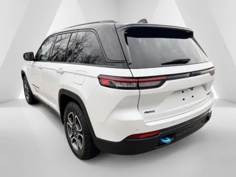 More photos of 2022 Jeep Grand Cherokee Trailhawk 4xe at Braden Chrysler Dodge Jeep Ram, OH