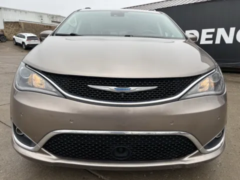 Photos of 2018 Chrysler Pacifica Touring L for sale in Gallipolis, OH at Braden Chrysler Dodge Jeep Ram