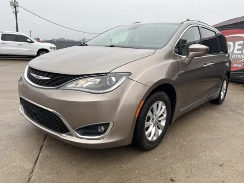 Another view of 2018 Chrysler Pacifica Touring L for sale in Gallipolis, OH at Braden Chrysler Dodge Jeep Ram