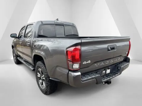 More photos of 2020 Toyota Tacoma SR5 at Braden Chrysler Dodge Jeep Ram, OH