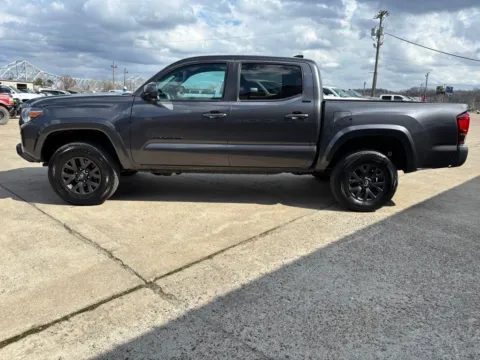 More photos of 2023 Toyota Tacoma at Braden Chrysler Dodge Jeep Ram, OH
