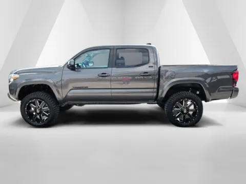 More photos of 2023 Toyota Tacoma SR5 at Braden Chrysler Dodge Jeep Ram, OH