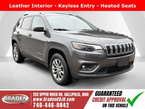 Gray 2019 Jeep Cherokee Latitude Plus for sale in Gallipolis, OH