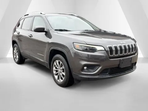 Gray 2019 Jeep Cherokee Latitude Plus for sale in Gallipolis, OH