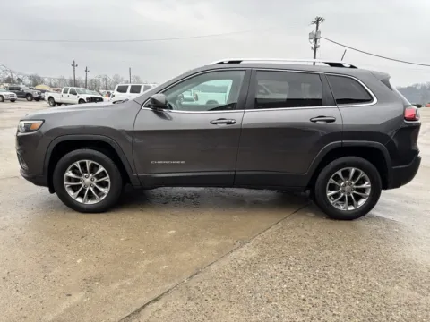 More photos of 2019 Jeep Cherokee Latitude Plus at Braden Chrysler Dodge Jeep Ram, OH