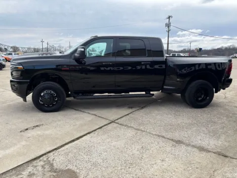 More photos of 2026 Ram 3500 Laramie at Braden Chrysler Dodge Jeep Ram, OH
