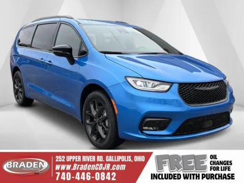 Blue 2026 Chrysler Pacifica Select for sale in Gallipolis, OH