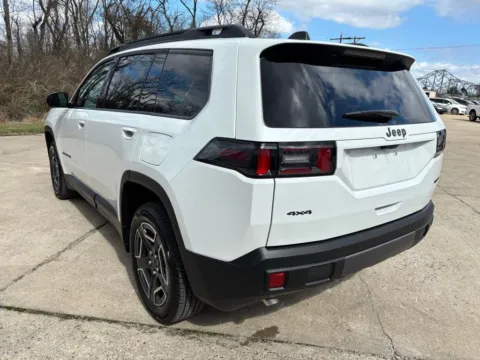More photos of 2026 Jeep Cherokee Limited at Braden Chrysler Dodge Jeep Ram, OH